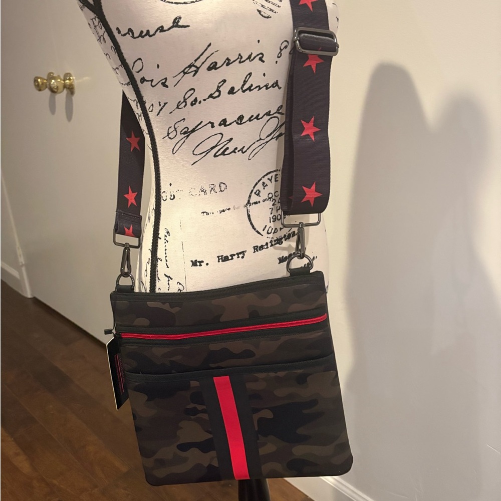 HAUTE SHORE Camouflage Crossbody Bag with Red Stars